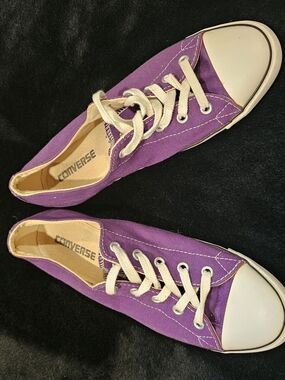 Converse Purple Canvas Low-Top Sneakers with Cream Laces